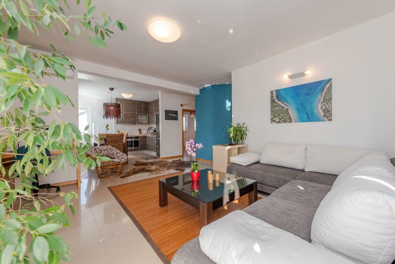 Romantic Oasis Apartments 扎达尔 外观 照片