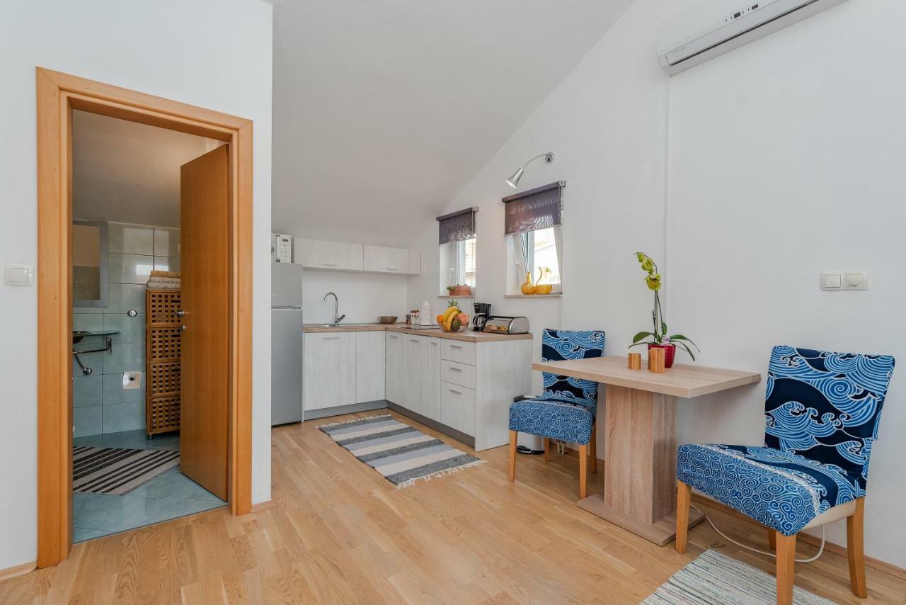 Romantic Oasis Apartments 扎达尔 外观 照片