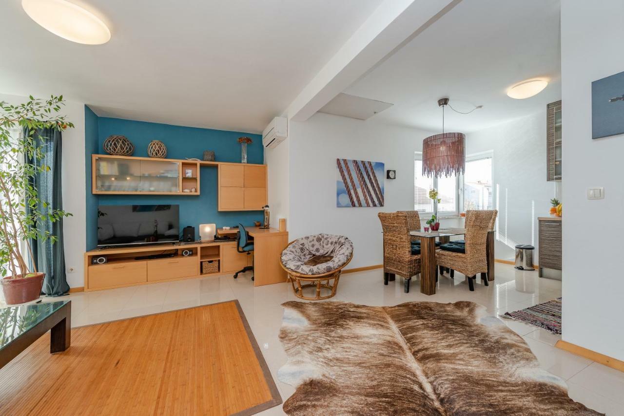 Romantic Oasis Apartments 扎达尔 外观 照片